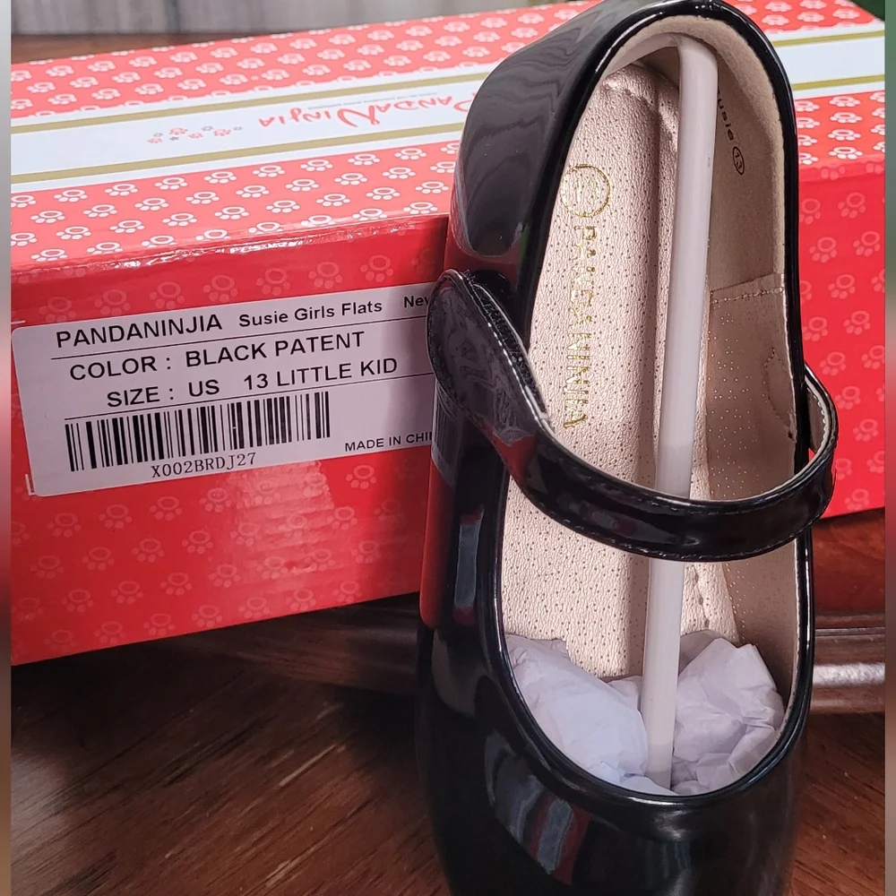 New in box! Pandaninjia Susie size 13 black patent flat fancy dress shoes